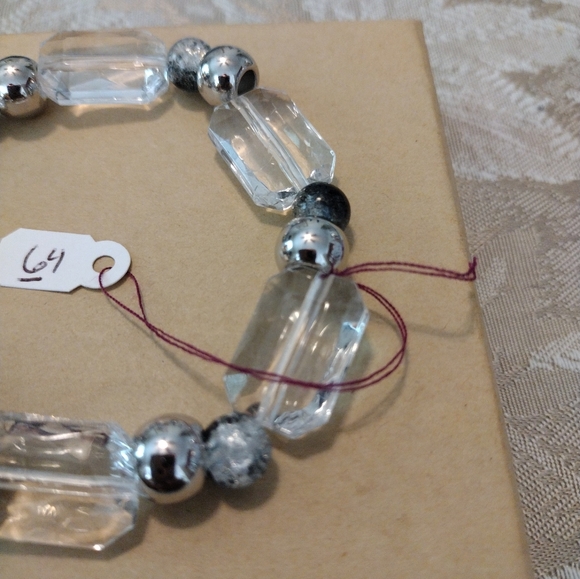 Artemis's Gems custom-made beaded bracelet and black, silver and crystal - Picture 4 of 4